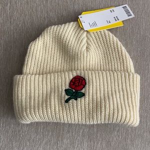 Cream Market rose beanie